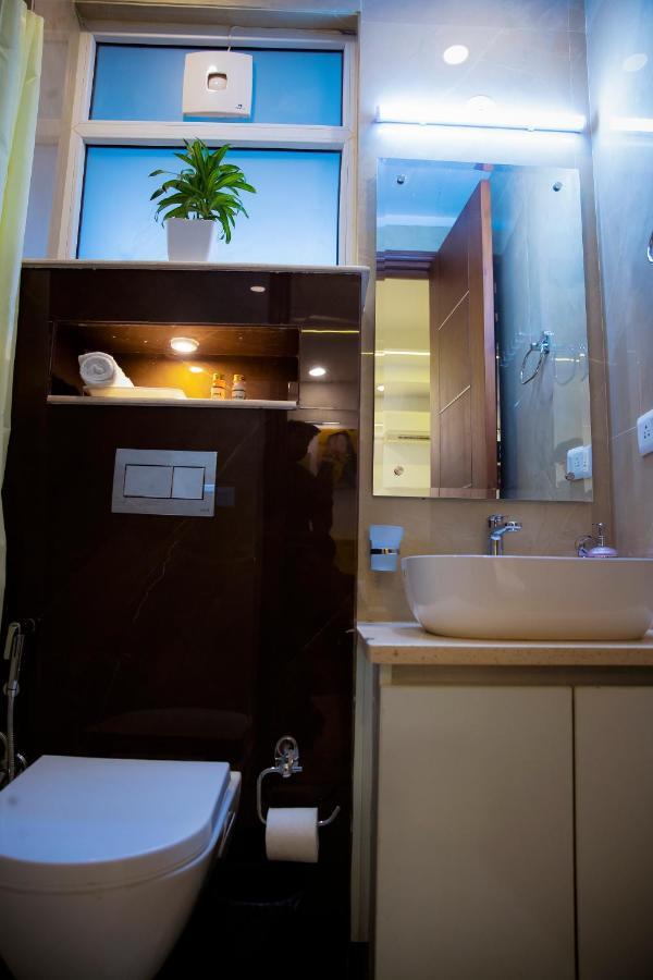 Lime Tree Luxury Studio - Service Apartment Near Artemis Hospital ,Гургаон Экстерьер фото